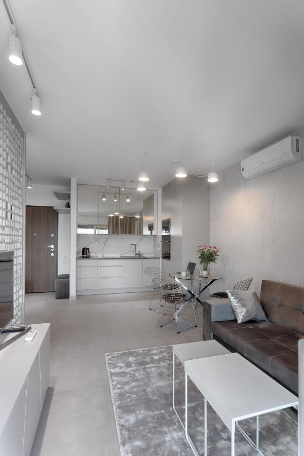 Mennica Residence Luxury Location Varşovia Exterior foto