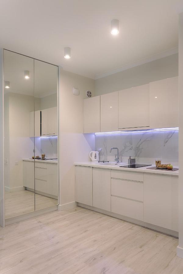 Mennica Residence Luxury Location Varşovia Exterior foto